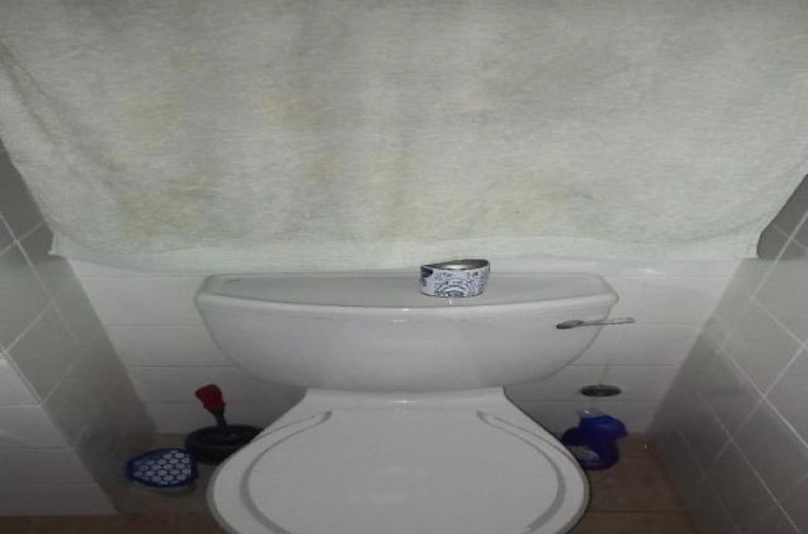 1 Bedroom Property for Sale in Zonnebloem Western Cape